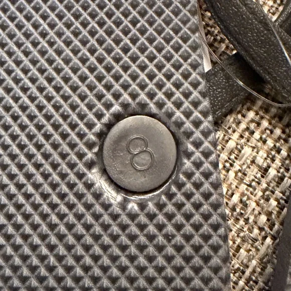 NWT Womens old navy sandals size 8 - Picture 4 of 4